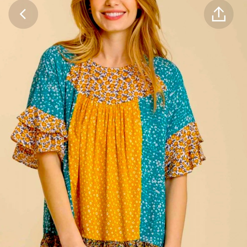 Umgee top size Large.